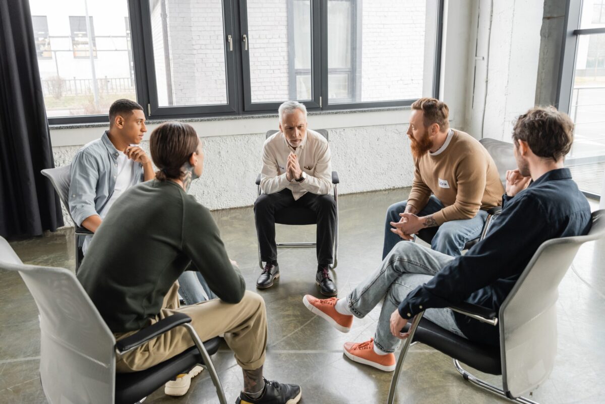 5 Ways Group Therapy Helps During Rehab